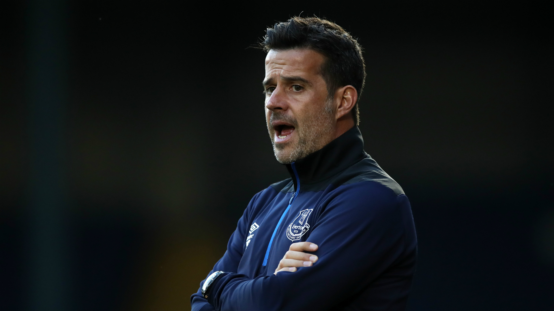 道路上的一 道路上的一