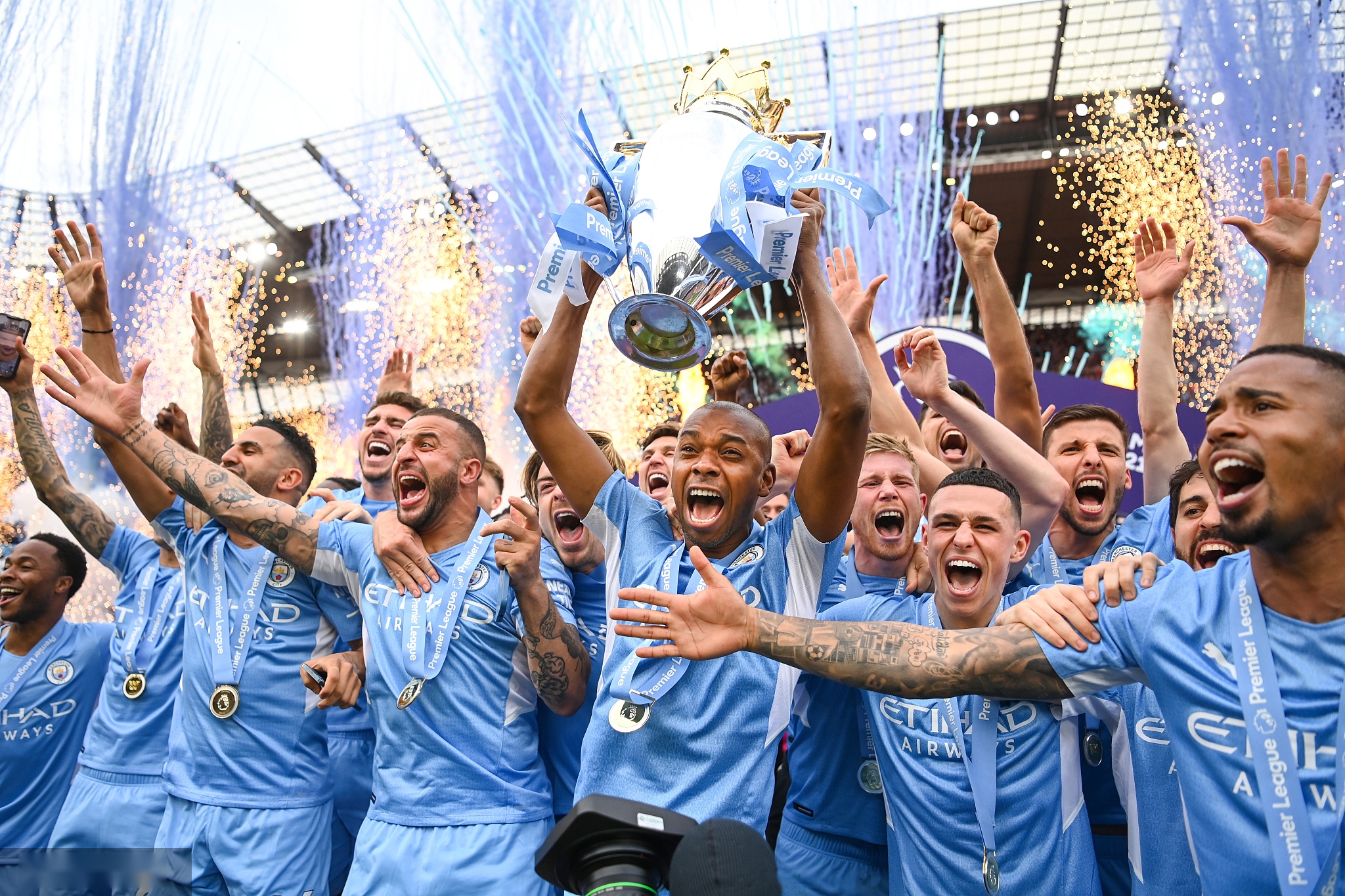 足球中是如 足球中是如